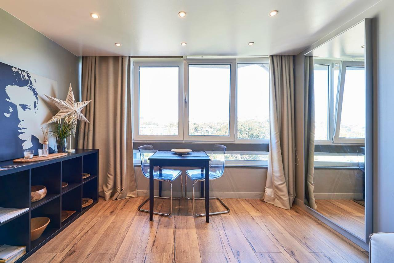 Beachfront Cascais,Estoril Apartment Ngoại thất bức ảnh